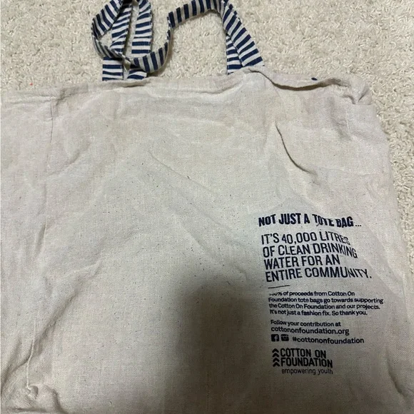 Cotton On Dog tote bag - Picture 2 of 5